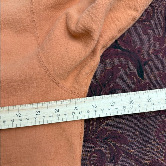 VTG Orange Non-Fiction Canadian Classic Boxy Crewneck - Picture 5 of 6